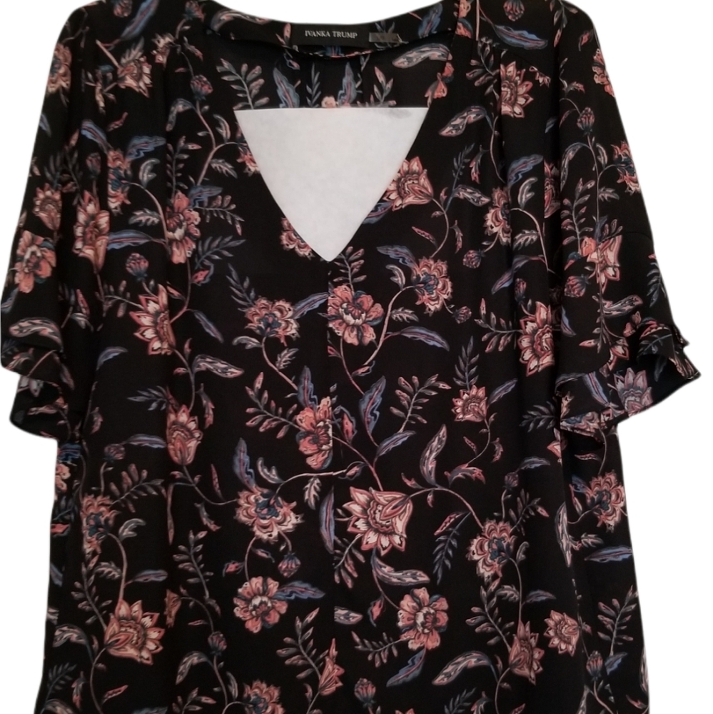 IVANKA Trump black pink floral flutter sleeve top V neckline SZ Large